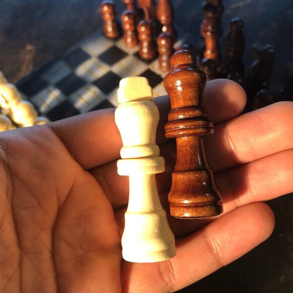 Scrapbook Chess Set - Highlighted Newspaper - Picture 7 of 12